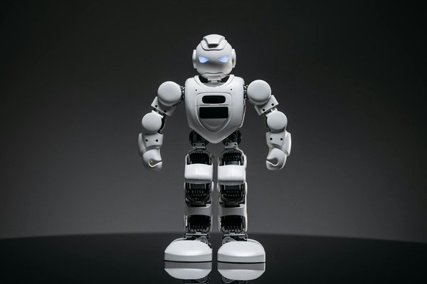 How Are Emerging Technologies Reshaping the Future of UK High-Tech Computing?